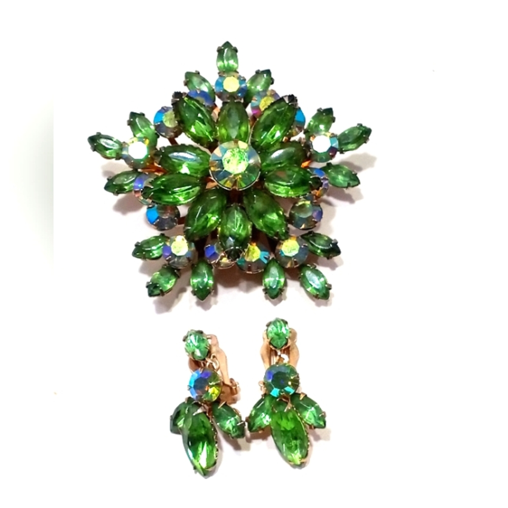 Vintage Crystal Snowflake Brooch and Clip On Earrings Green Aurora Borealis